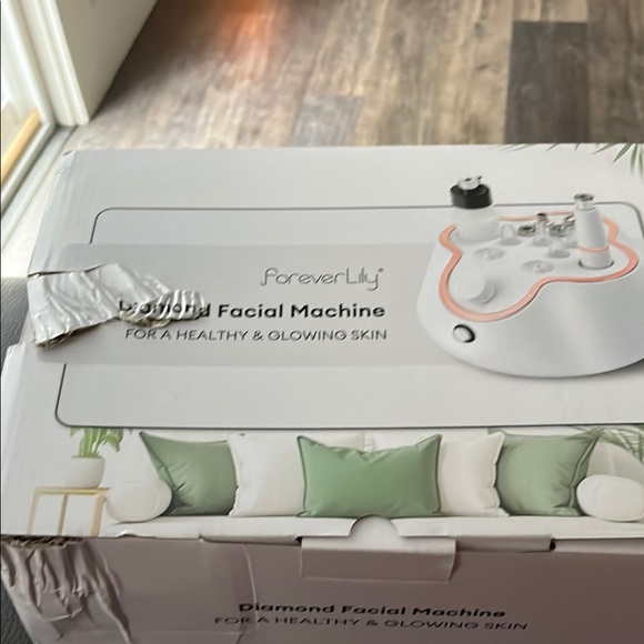 ForeverLily Diamond Facial Machine - Picture 1 of 16